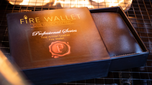 The Professional's Fire Wallet (Gimmick and Online Instructions) by Murphy's Magic