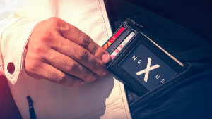 Nexus Wallet (Gimmick & Online Instructions) by Javier Fuenmayor